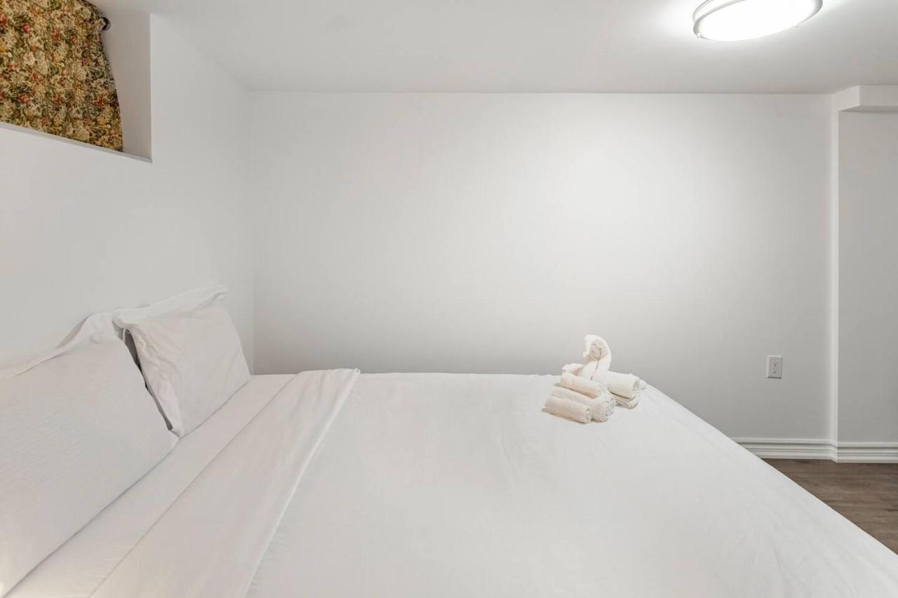 Simple & Tidy Private Rooms Toronto Exterior foto