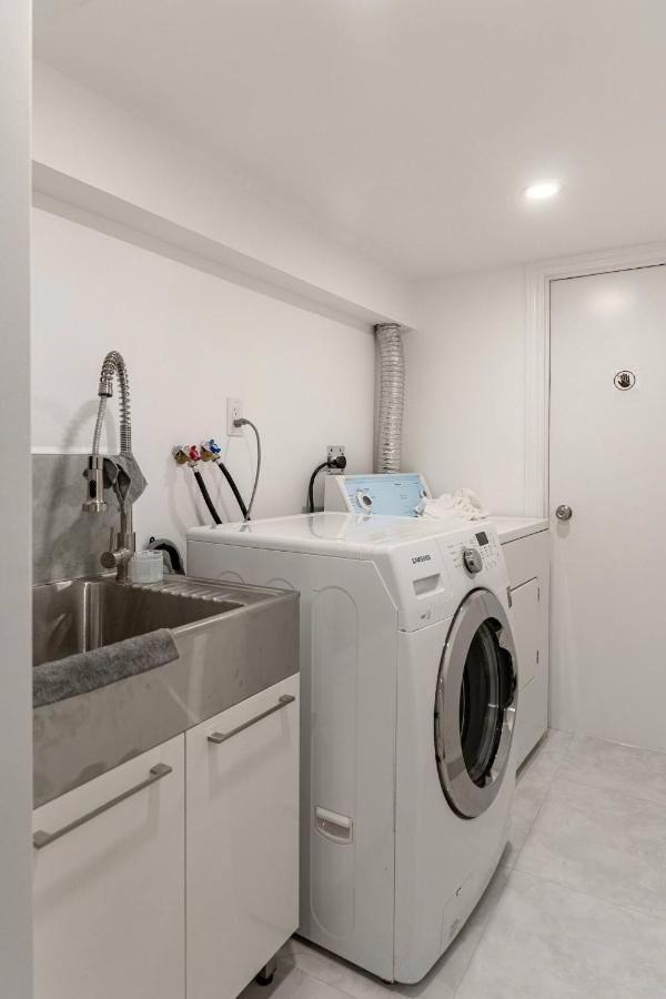 Simple & Tidy Private Rooms Toronto Exterior foto